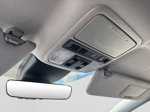 Used 2021 Honda Odyssey Touring image 32