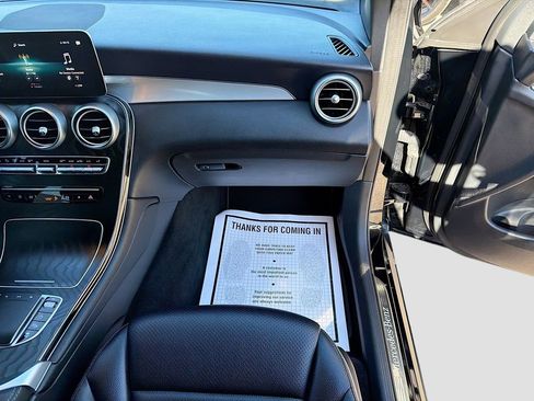 Used 2022 Mercedes-Benz GLC 300 image 18