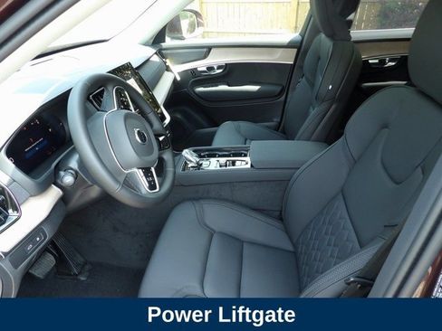 Certified 2025 Volvo XC90 T8 Plus w/ Protection Package Premier AWD/4WD image 10