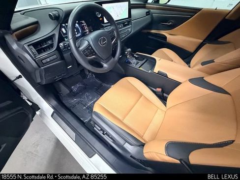 Used 2025 Lexus ES 300h w/ Premium Package FWD image 14