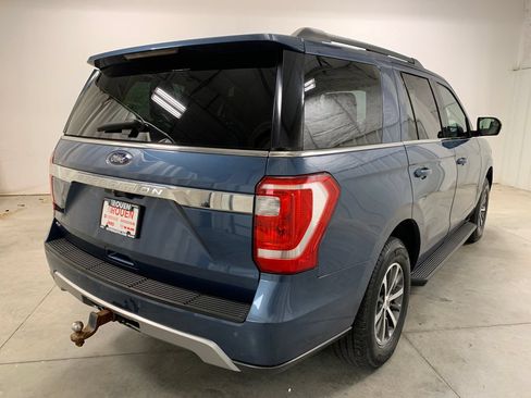 Used 2018 Ford Expedition XLT w/ Equipment Group 201A AWD/4WD image 8