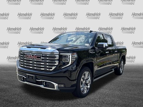 Used 2023 GMC Sierra 1500 Denali w/ Denali Reserve Package AWD/4WD image 5