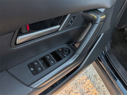 Certified 2023 MAZDA CX-50 2.5 S w/ Convenience Package image 11