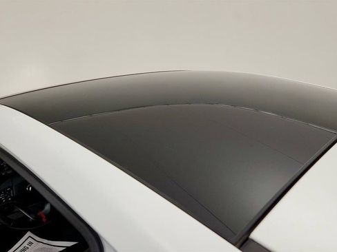 Used 2020 Hyundai Veloster 2.0 Premium FWD image 10
