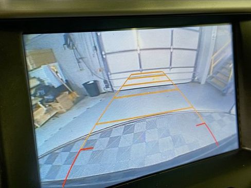 Used 2017 GMC Acadia SLE w/ Driver Alert Package I FWD image 19