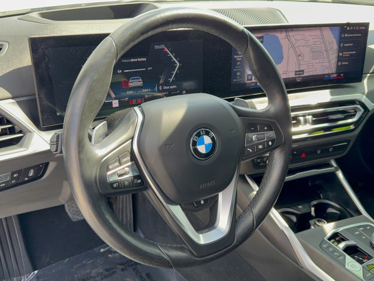Used 2024 BMW 330i Sedan w/ Premium Package RWD image 10