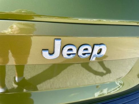 Used 2012 Jeep Patriot Latitude w/ Sun/Sound Group FWD image 11