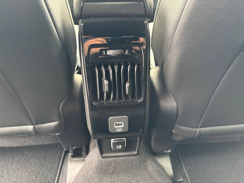 Used 2024 Jeep Compass Latitude AWD/4WD image 17
