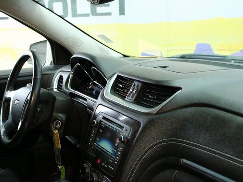 Used 2016 Chevrolet Traverse LTZ image 10