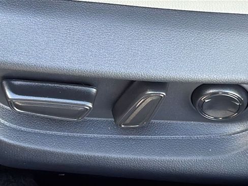 New 2026 Toyota Camry XLE image 29