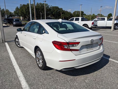 Used 2019 Honda Accord LX image 10