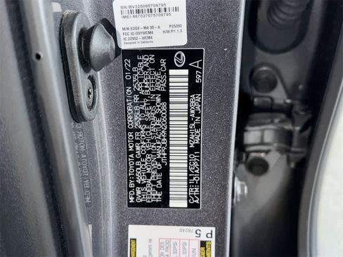 Used 2022 Lexus UX 250h w/ Premium Package image 29