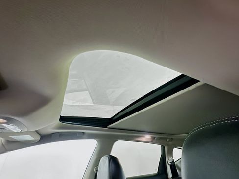 Used 2018 Nissan Murano Platinum w/ Cargo Package image 26