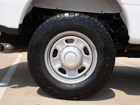 Used 2024 Ford F350 XL w/ FX4 Off-Road Package AWD/4WD image 10