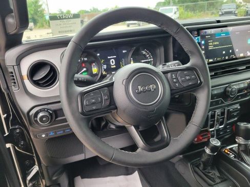 Used 2025 Jeep Wrangler Unlimited Sport S 4xe AWD/4WD image 11