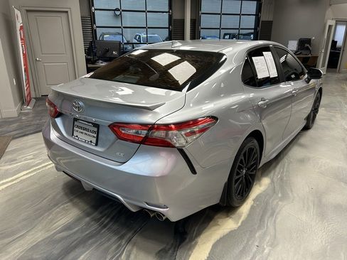 Used 2019 Toyota Camry SE image 28