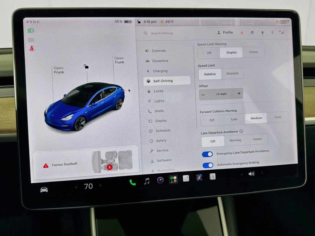 Used 2018 Tesla Model 3 Mid Range RWD image 23