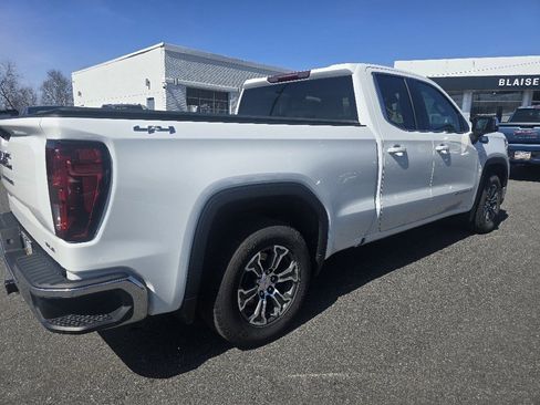 Used 2023 GMC Sierra 1500 SLE image 4