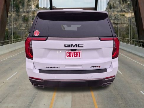 New 2026 GMC Yukon XL AT4 Ultimate AWD/4WD image 9