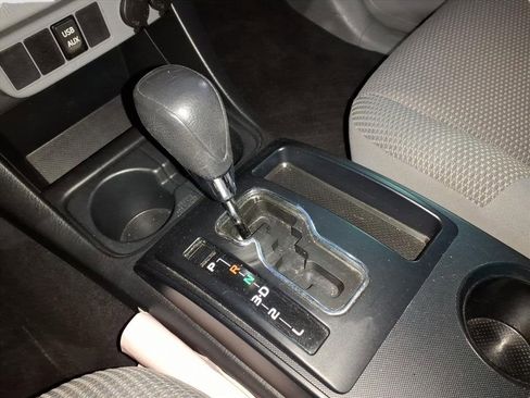 Used 2014 Toyota Tacoma 4x4 Access Cab image 28