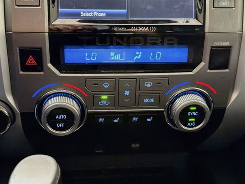 Used 2017 Toyota Tundra Platinum AWD/4WD image 19