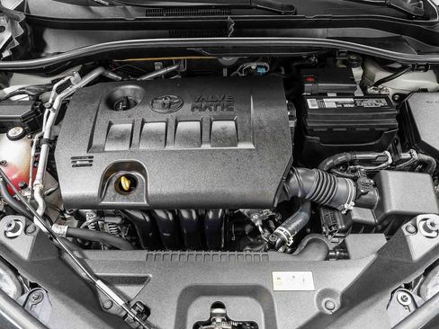 Certified 2021 Toyota C-HR XLE FWD image 28