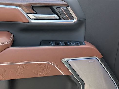 New 2026 GMC Sierra 2500 Denali Ultimate AWD/4WD image 11