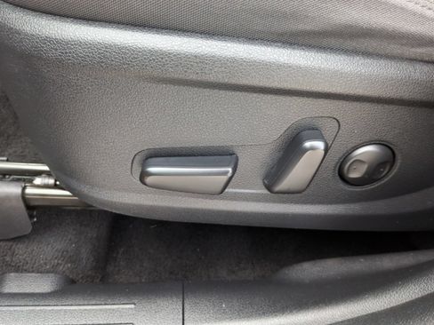 Used 2021 Hyundai Santa Fe SEL FWD image 23