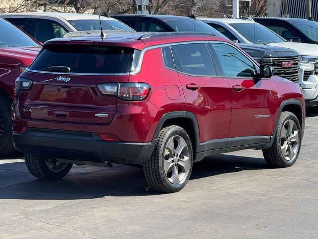 Used 2022 Jeep Compass Latitude w/ Sun and Sound Group AWD/4WD image 7