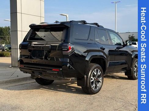 Used 2025 Toyota 4Runner TRD Sport Premium AWD/4WD image 3