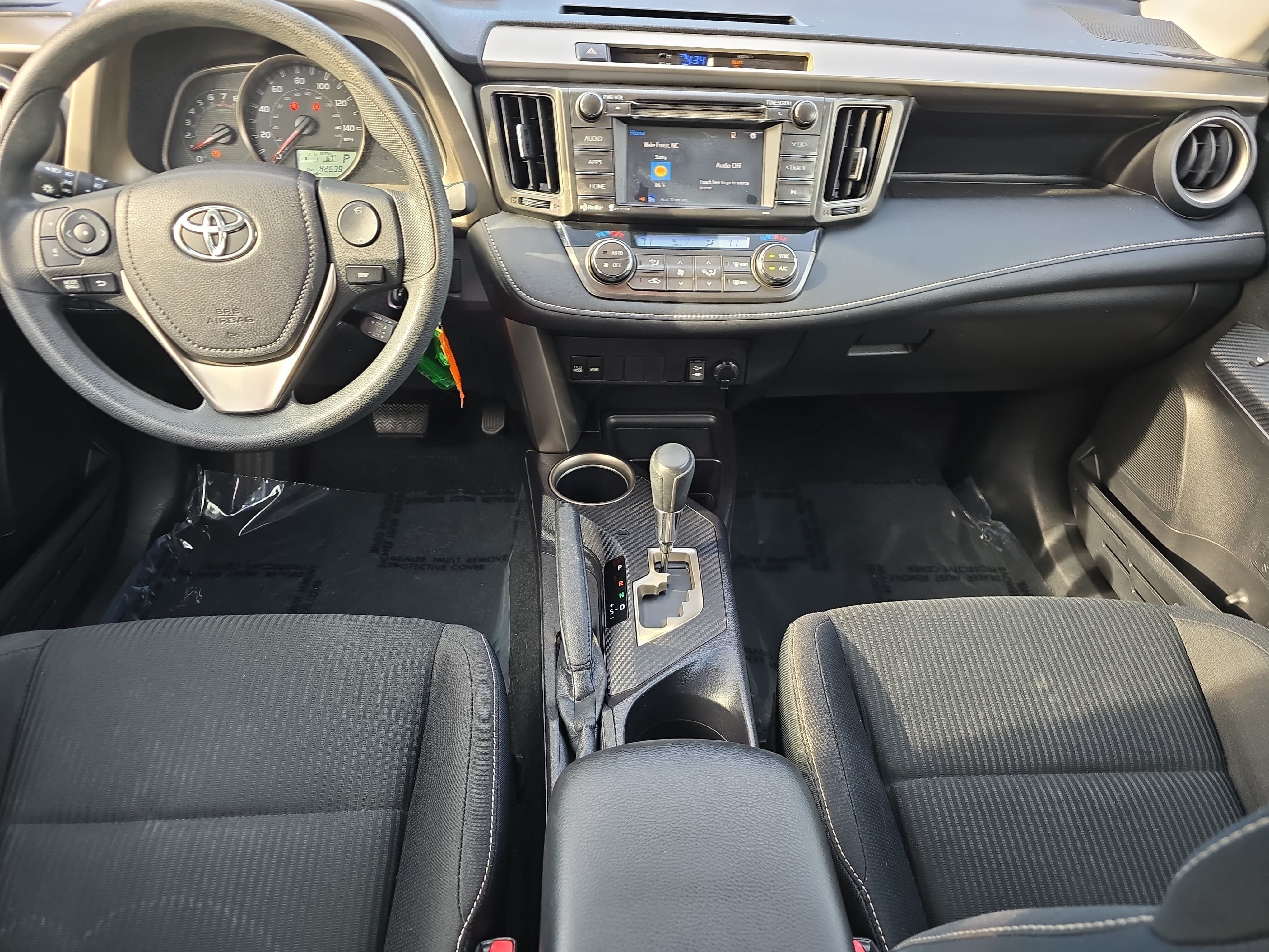 Used 2015 Toyota RAV4 XLE FWD image 9