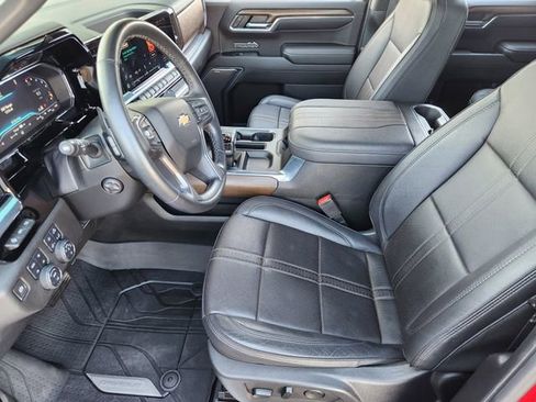 Used 2024 Chevrolet Silverado 1500 High Country w/ Technology Package image 10