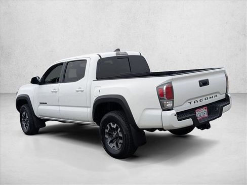 Used 2021 Toyota Tacoma TRD Off-Road w/ Technology Package image 8