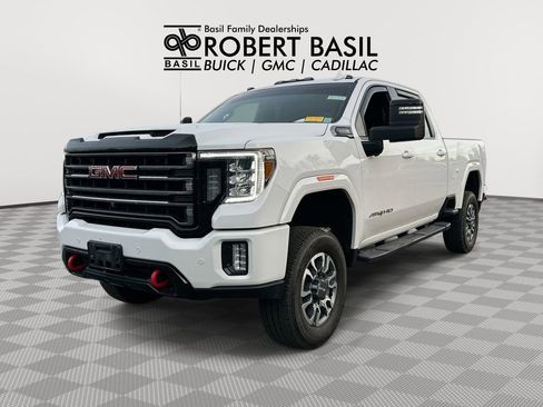 Used 2022 GMC Sierra 2500 AT4 w/ AT4 Preferred Package AWD/4WD image 1