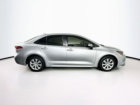 Used 2020 Toyota Corolla LE FWD image 10