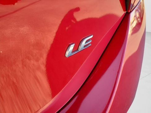 Used 2015 Toyota Corolla LE image 7