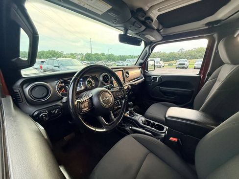 Used 2021 Jeep Gladiator Sport AWD/4WD image 11