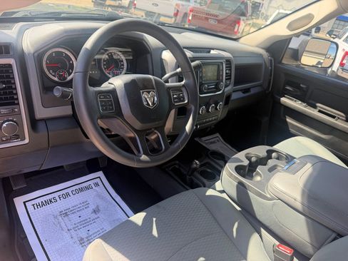 Used 2018 RAM 2500 Tradesman w/ Chrome Appearance Group AWD/4WD image 21