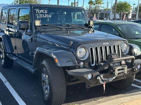 Used 2018 Jeep Wrangler Unlimited Sahara w/ Connectivity Group image 2