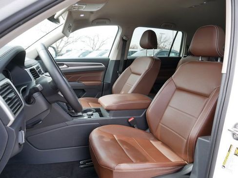 Certified 2023 Volkswagen Atlas SE image 15