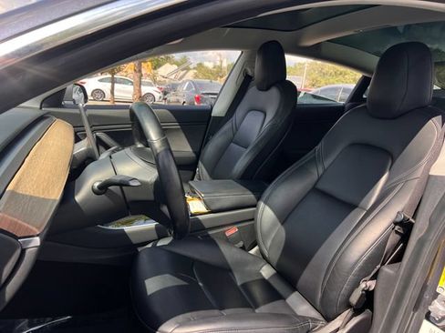 Used 2019 Tesla Model 3 Long Range RWD image 10
