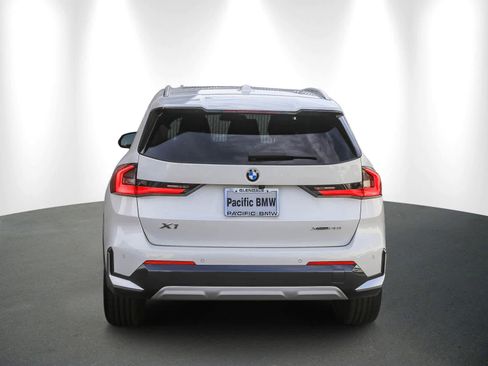 Certified 2023 BMW X1 xDrive28i w/ Convenience Package image 5