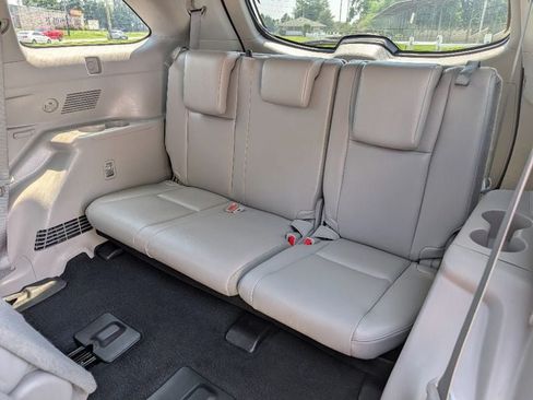 Used 2019 Toyota Highlander XLE AWD/4WD image 20