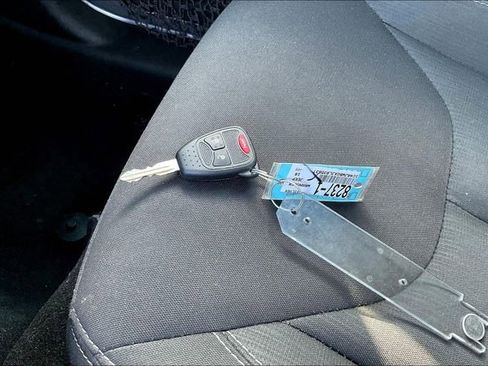 Used 2018 Jeep Wrangler Sahara w/ Connectivity Group image 10