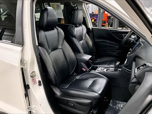 Used 2019 Subaru Forester Touring image 8
