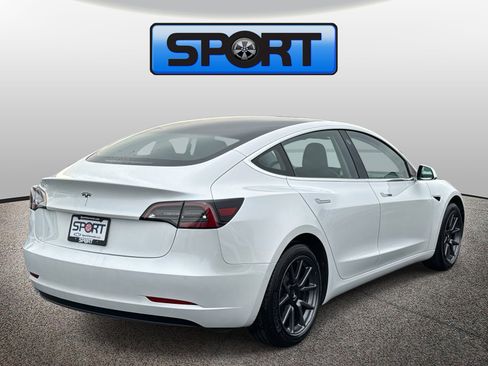 Used 2019 Tesla Model 3 Standard Range Plus image 23