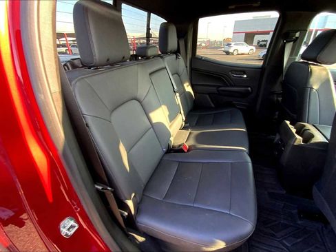 Used 2024 GMC Canyon Elevation w/ Elevation Premium Package AWD/4WD image 20