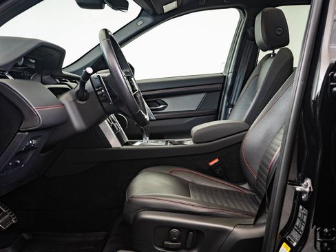 Used 2023 Land Rover Discovery Sport SE R-Dynamic image 19