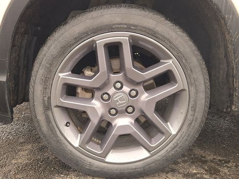 Used 2023 Honda Passport EX-L image 9