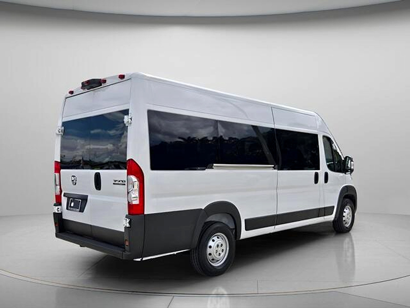 Used 2023 RAM ProMaster 3500 FWD image 6